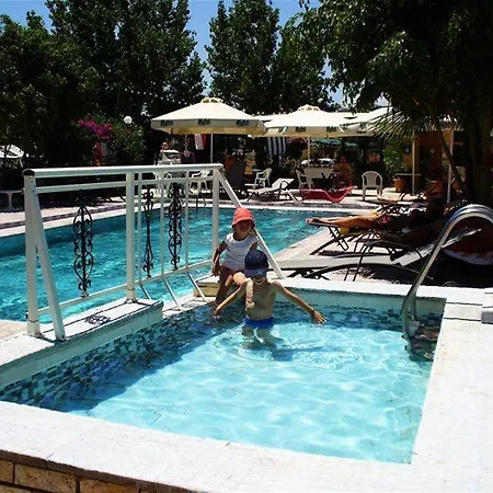 Hotel Nest 2*